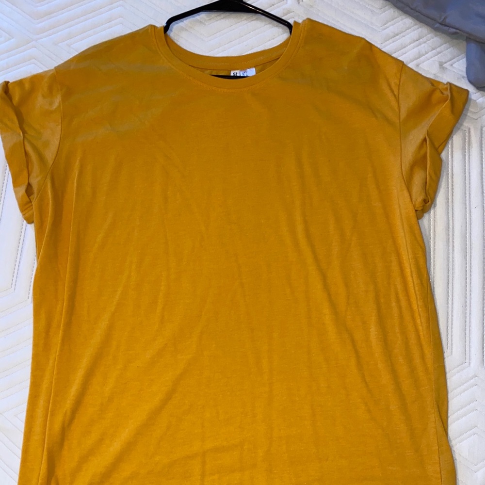 Yellow Tshirt
